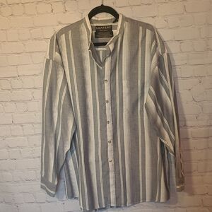 Loafers by Reed James Size XL Gray Striped Button Front Band Collar Shirt